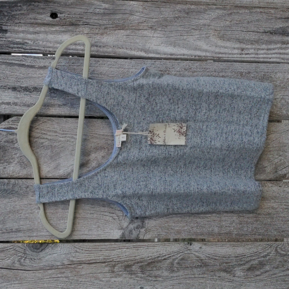 NWT Hem and Thread Medium Gray Tank